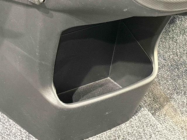 ムーヴ カスタム XリミテッドSA ナビ バックモニター キーフリー オートエアコン プッシュボタンスタート オートライト USBソケット フォグランプ 電動格納機能付きミラー シートリフター ショッピングフック シートアンダートレイ セキュリティーアラーム(30枚目)