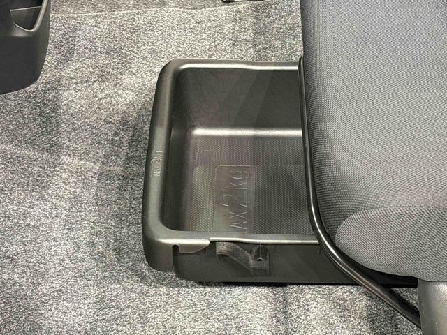 ムーヴ カスタム XリミテッドSA ナビ バックモニター キーフリー オートエアコン プッシュボタンスタート オートライト USBソケット フォグランプ 電動格納機能付きミラー シートリフター ショッピングフック シートアンダートレイ セキュリティーアラーム(32枚目)