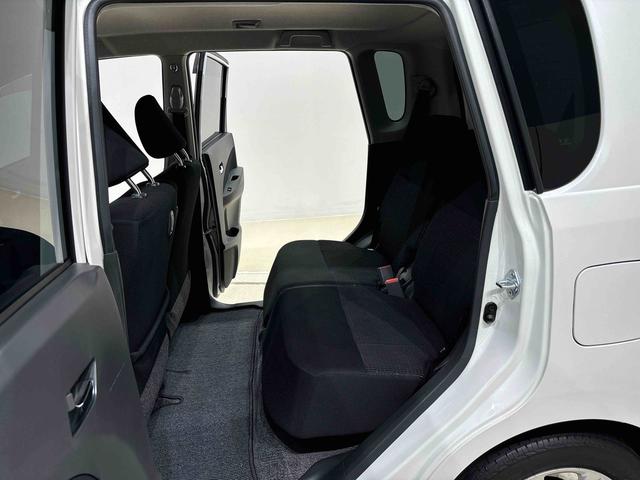 ムーヴ カスタム XリミテッドSA ナビ バックモニター キーフリー オートエアコン プッシュボタンスタート オートライト USBソケット フォグランプ 電動格納機能付きミラー シートリフター ショッピングフック シートアンダートレイ セキュリティーアラーム(35枚目)