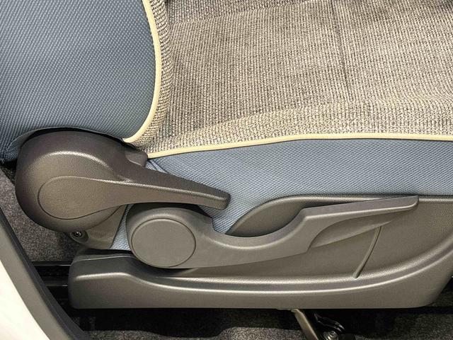 ムーヴキャンバス ストライプスＧ　ナビ・バックカメラ　ＬＥＤオートライト・フォグランプ　電動パーキングブレーキ　プッシュボタンスタート　セキュリティアラーム　バックカメラ　両側パワースライドドアウエルカムオープン機能　オート電動格納式ドアミラー（28枚目）