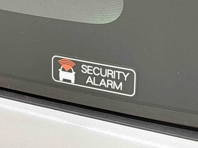 ムーヴキャンバス ストライプスＧ　ナビ・バックカメラ　ＬＥＤオートライト・フォグランプ　電動パーキングブレーキ　プッシュボタンスタート　セキュリティアラーム　バックカメラ　両側パワースライドドアウエルカムオープン機能　オート電動格納式ドアミラー（41枚目）