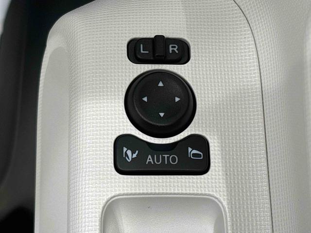 ムーヴキャンバス ストライプスG バックモニター 電動パーキングブレーキ LEDオートライト・フォグランプ 電動パーキングブレーキ プッシュボタンスタート セキュリティアラーム バックカメラ 両側パワースライドドアウエルカムオープン機能 オート電動格納式ドアミラー(25枚目)