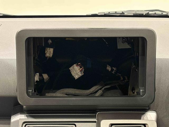 タフト G クロムベンチャー スカイフィールトップ クロムパック メッキパック シルバーアンダーガーニッシュ インテリアアクセント LEDオートライト&フォグランプ 電動パーキングブレーキ バックカメラ アルミホイール(16枚目)