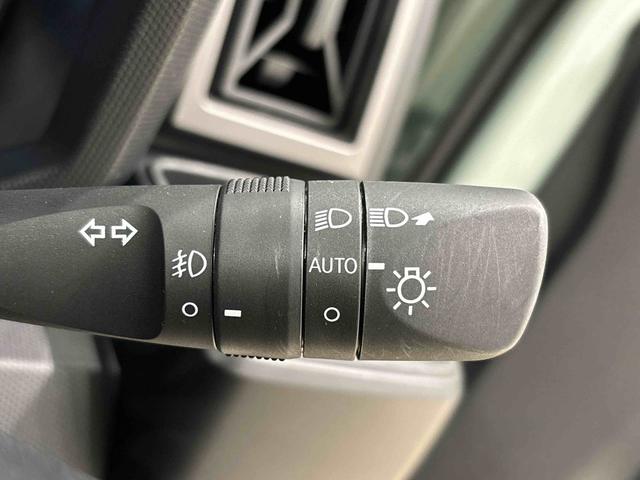 タフト G クロムベンチャー スカイフィールトップ クロムパック メッキパック シルバーアンダーガーニッシュ インテリアアクセント LEDオートライト&フォグランプ 電動パーキングブレーキ バックカメラ アルミホイール(24枚目)