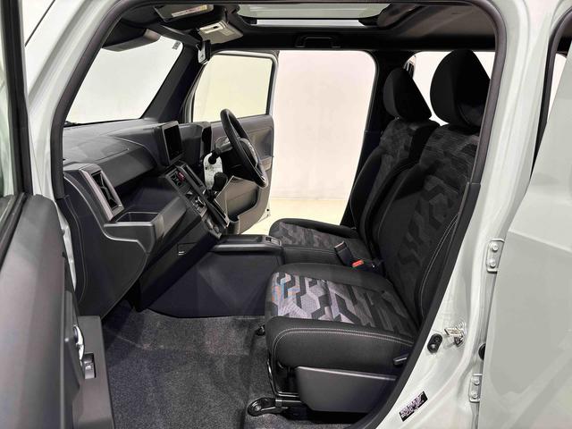 タフト G クロムベンチャー スカイフィールトップ クロムパック メッキパック シルバーアンダーガーニッシュ インテリアアクセント LEDオートライト&フォグランプ 電動パーキングブレーキ バックカメラ アルミホイール(34枚目)