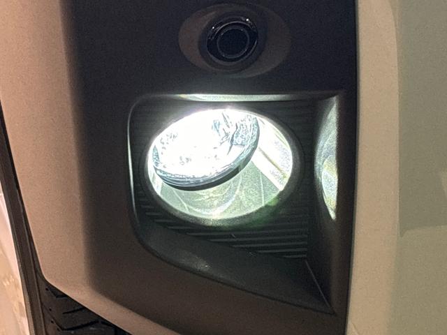 タフト G クロムベンチャー スカイフィールトップ クロムパック メッキパック シルバーアンダーガーニッシュ インテリアアクセント LEDオートライト&フォグランプ 電動パーキングブレーキ バックカメラ アルミホイール(45枚目)