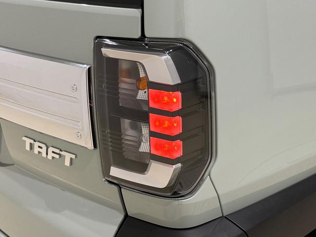 タフト G クロムベンチャー スカイフィールトップ クロムパック メッキパック シルバーアンダーガーニッシュ インテリアアクセント LEDオートライト&フォグランプ 電動パーキングブレーキ バックカメラ アルミホイール(46枚目)