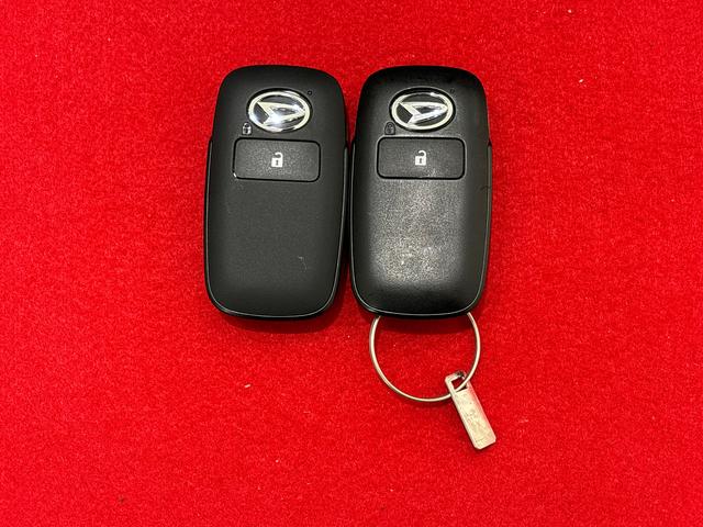 タフト G クロムベンチャー スカイフィールトップ クロムパック メッキパック シルバーアンダーガーニッシュ インテリアアクセント LEDオートライト&フォグランプ 電動パーキングブレーキ バックカメラ アルミホイール(48枚目)