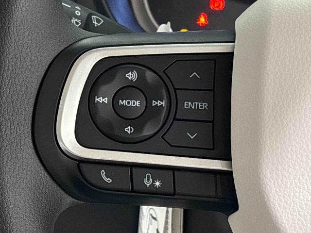 ムーヴキャンバス ストライプスＧターボ　バックモニター　後席パワースライドドア　運転席・助手席シートヒーター　ＬＥＤヘッドライト・フォグランプ　電動パーキングブレーキ　サイドエアバッグ　オートライト　オートエアコン　キーフリーシステム　プッシュボタンスタート（13枚目）