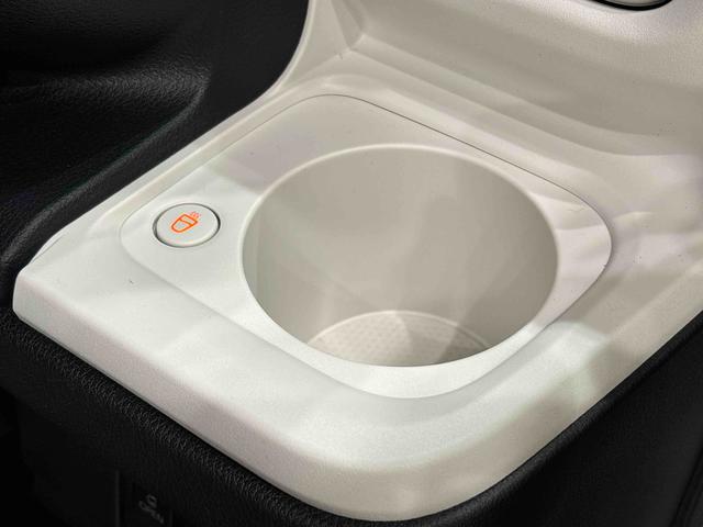 ムーヴキャンバス ストライプスＧターボ　バックモニター　後席パワースライドドア　運転席・助手席シートヒーター　ＬＥＤヘッドライト・フォグランプ　電動パーキングブレーキ　サイドエアバッグ　オートライト　オートエアコン　キーフリーシステム　プッシュボタンスタート（26枚目）