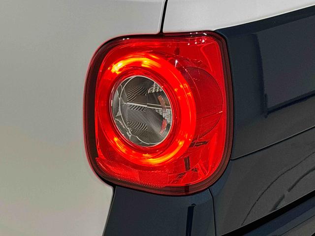 ムーヴキャンバス ストライプスＧターボ　バックモニター　後席パワースライドドア　運転席・助手席シートヒーター　ＬＥＤヘッドライト・フォグランプ　電動パーキングブレーキ　サイドエアバッグ　オートライト　オートエアコン　キーフリーシステム　プッシュボタンスタート（47枚目）