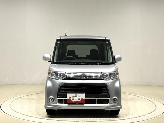 タント カスタムＸ　ナビ　片側電動スライドドア　電動格納ドアミラー　片側電動スライドドア　電動格納ドアミラー　マニュアルエアコン　アルミホイールタイヤ　アイドリングストップ　キーフリーシステム（7枚目）