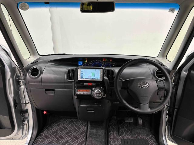 タント カスタムＸ　ナビ　片側電動スライドドア　電動格納ドアミラー　片側電動スライドドア　電動格納ドアミラー　マニュアルエアコン　アルミホイールタイヤ　アイドリングストップ　キーフリーシステム（11枚目）