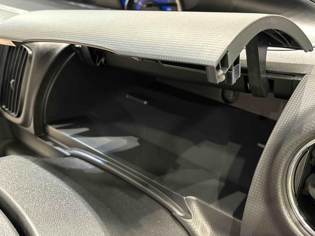 タント カスタムＸ　ナビ　片側電動スライドドア　電動格納ドアミラー　片側電動スライドドア　電動格納ドアミラー　マニュアルエアコン　アルミホイールタイヤ　アイドリングストップ　キーフリーシステム（18枚目）