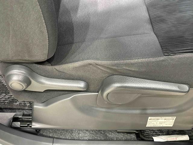 タント カスタムＸ　ナビ　片側電動スライドドア　電動格納ドアミラー　片側電動スライドドア　電動格納ドアミラー　マニュアルエアコン　アルミホイールタイヤ　アイドリングストップ　キーフリーシステム（21枚目）