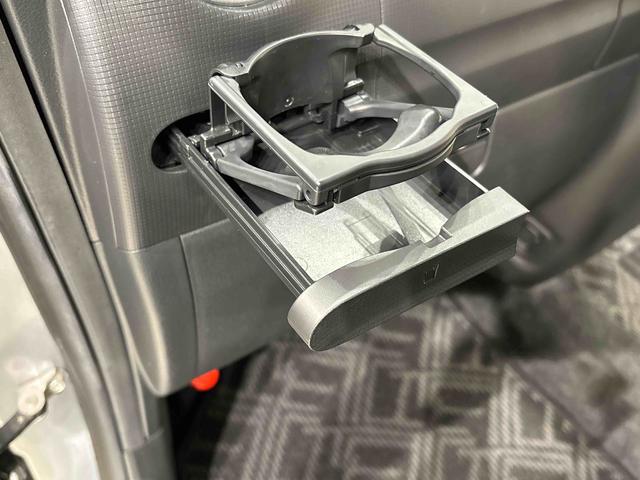 タント カスタムＸ　ナビ　片側電動スライドドア　電動格納ドアミラー　片側電動スライドドア　電動格納ドアミラー　マニュアルエアコン　アルミホイールタイヤ　アイドリングストップ　キーフリーシステム（25枚目）