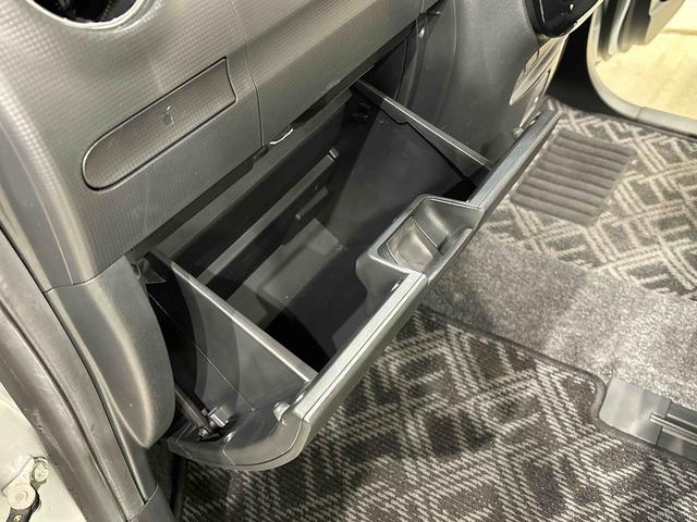 タント カスタムＸ　ナビ　片側電動スライドドア　電動格納ドアミラー　片側電動スライドドア　電動格納ドアミラー　マニュアルエアコン　アルミホイールタイヤ　アイドリングストップ　キーフリーシステム（26枚目）