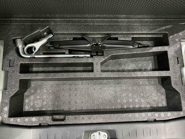 タント カスタムＸ　ナビ　片側電動スライドドア　電動格納ドアミラー　片側電動スライドドア　電動格納ドアミラー　マニュアルエアコン　アルミホイールタイヤ　アイドリングストップ　キーフリーシステム（33枚目）