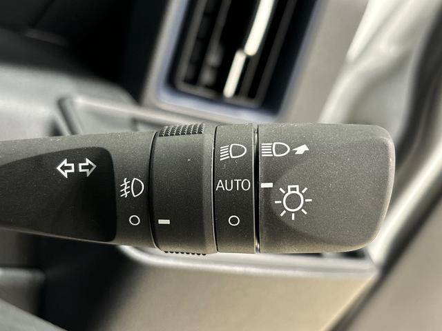 タント カスタムRS ターボ 両側電動スライドドア キーフリー 純正ナビ装着用アップグレードパック 運転席・助手席シートヒーター 電動パーキングブレーキ オートブレーキホールド機能 格納式リヤドアサンシェード 運転席シートリフター チルトステアリング(23枚目)