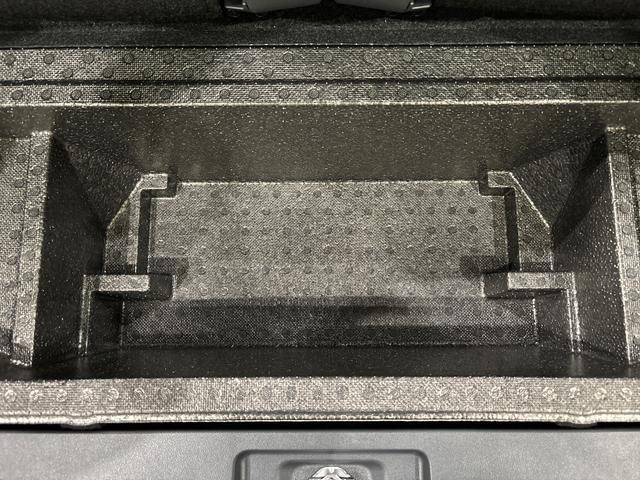 タント カスタムRS ターボ 両側電動スライドドア キーフリー 純正ナビ装着用アップグレードパック 運転席・助手席シートヒーター 電動パーキングブレーキ オートブレーキホールド機能 格納式リヤドアサンシェード 運転席シートリフター チルトステアリング(40枚目)