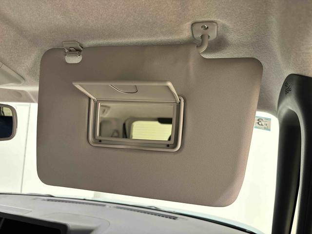 ムーヴキャンバス セオリーG 両側電動スライドドア キーフリーシステム 純正ナビ装着用アップグレードパック 運転席・助手席シートヒーター 電動パーキングブレーキ オートブレーキホールド機能 運転席シートヒーター チルトステアリング(27枚目)