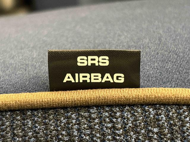 ムーヴキャンバス セオリーG 両側電動スライドドア キーフリーシステム 純正ナビ装着用アップグレードパック 運転席・助手席シートヒーター 電動パーキングブレーキ オートブレーキホールド機能 運転席シートヒーター チルトステアリング(29枚目)