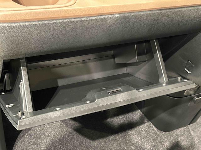 ムーヴキャンバス セオリーG 両側電動スライドドア キーフリーシステム 純正ナビ装着用アップグレードパック 運転席・助手席シートヒーター 電動パーキングブレーキ オートブレーキホールド機能 運転席シートヒーター チルトステアリング(33枚目)