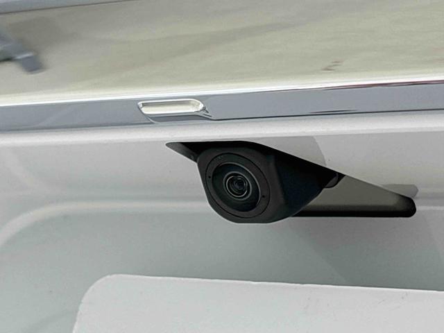 タフト Ｇ　クロムベンチャー　スカイフィールトップ　クロムパック　メッキパック　シルバーアンダーガーニッシュ　インテリアアクセント　ＬＥＤオートライト＆フォグランプ　電動パーキングブレーキ　バックカメラ　アルミホイール（10枚目）