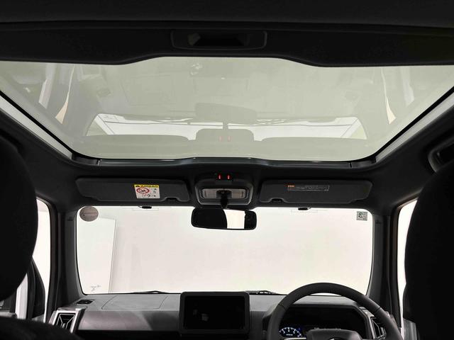 タフト Ｇ　クロムベンチャー　スカイフィールトップ　クロムパック　メッキパック　シルバーアンダーガーニッシュ　インテリアアクセント　ＬＥＤオートライト＆フォグランプ　電動パーキングブレーキ　バックカメラ　アルミホイール（11枚目）