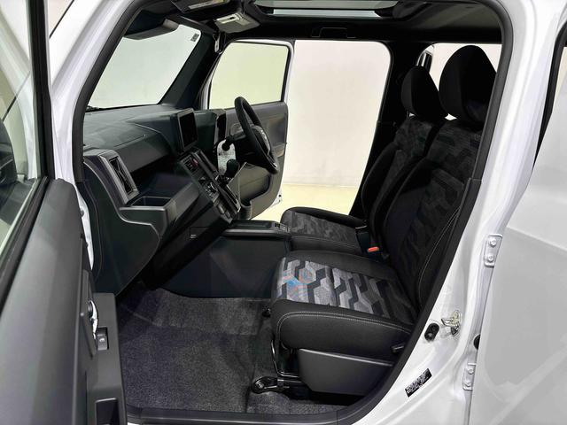 タフト Ｇ　クロムベンチャー　スカイフィールトップ　クロムパック　メッキパック　シルバーアンダーガーニッシュ　インテリアアクセント　ＬＥＤオートライト＆フォグランプ　電動パーキングブレーキ　バックカメラ　アルミホイール（34枚目）