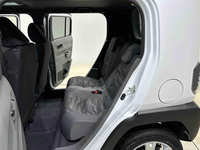 タフト Ｇ　クロムベンチャー　スカイフィールトップ　クロムパック　メッキパック　シルバーアンダーガーニッシュ　インテリアアクセント　ＬＥＤオートライト＆フォグランプ　電動パーキングブレーキ　バックカメラ　アルミホイール（35枚目）