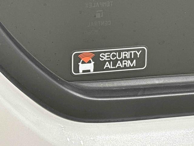 タフト Ｇ　クロムベンチャー　スカイフィールトップ　クロムパック　メッキパック　シルバーアンダーガーニッシュ　インテリアアクセント　ＬＥＤオートライト＆フォグランプ　電動パーキングブレーキ　バックカメラ　アルミホイール（40枚目）