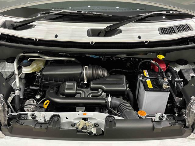 タフト Ｇ　クロムベンチャー　スカイフィールトップ　クロムパック　メッキパック　シルバーアンダーガーニッシュ　インテリアアクセント　ＬＥＤオートライト＆フォグランプ　電動パーキングブレーキ　バックカメラ　アルミホイール（42枚目）