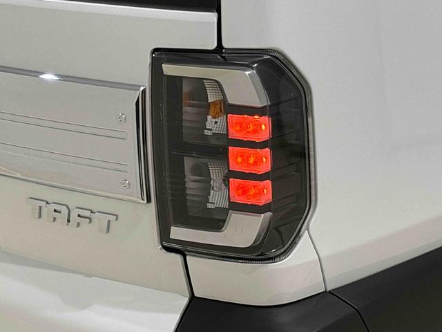 タフト Ｇ　クロムベンチャー　スカイフィールトップ　クロムパック　メッキパック　シルバーアンダーガーニッシュ　インテリアアクセント　ＬＥＤオートライト＆フォグランプ　電動パーキングブレーキ　バックカメラ　アルミホイール（46枚目）