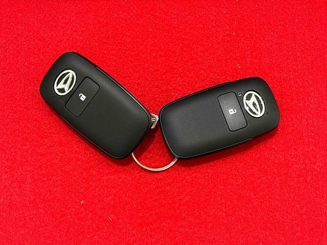 タフト Ｇ　クロムベンチャー　スカイフィールトップ　クロムパック　メッキパック　シルバーアンダーガーニッシュ　インテリアアクセント　ＬＥＤオートライト＆フォグランプ　電動パーキングブレーキ　バックカメラ　アルミホイール（48枚目）