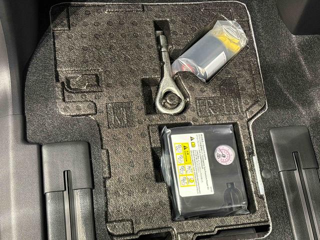 タント カスタムＲＳ　バックカメラ付　前席シートヒーター　ＬＥＤオートライト　パワースライドドアウェルカムオープン機能　電動パーキングブレーキ　運転席助手席シートヒーター　アルミホイール　キーフリーシステム　　オート電動格納式ドアミラー（33枚目）