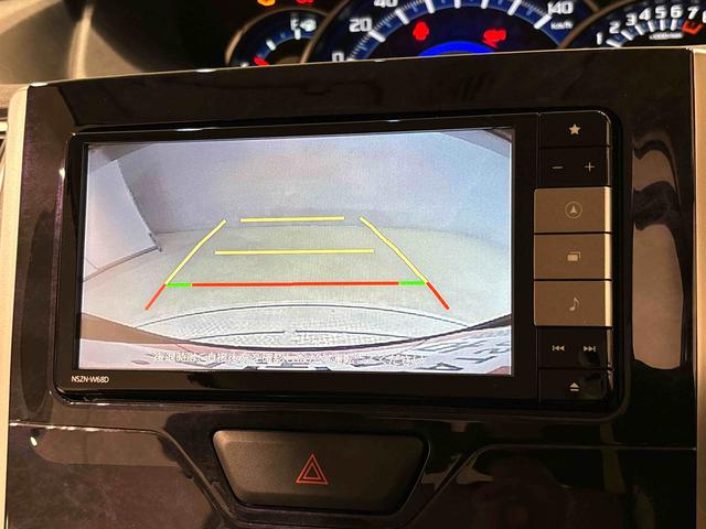 タント カスタムＸ　トップエディションＳＡＩＩＩ　ナビ　バックカメラ　ＬＥＤオートライト　左側パワースライドドア　オート電動格納式ドアミラー　アルミホイール　キーフリーシステム　オートエアコン（7枚目）