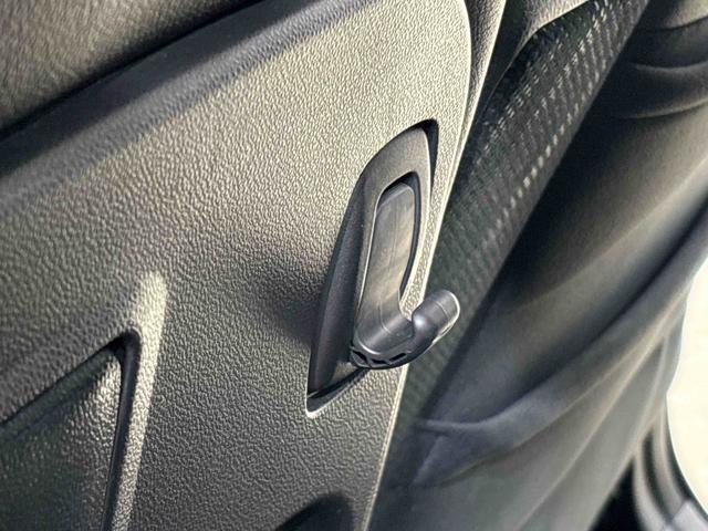 タント カスタムＸ　トップエディションＳＡＩＩＩ　ナビ　バックカメラ　ＬＥＤオートライト　左側パワースライドドア　オート電動格納式ドアミラー　アルミホイール　キーフリーシステム　オートエアコン（41枚目）