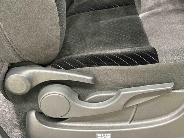 タント カスタムX SAIII ナビ ドライブレコーダー LEDヘッドライト 片側電動スライドドア 電動格納ドアミラー オートエアコン キーフリーシステム アイドリングストップ アルミホイールタイヤ(31枚目)