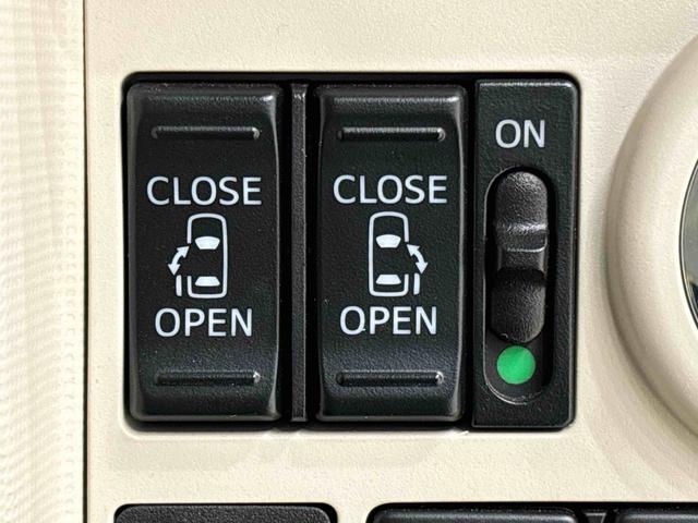ムーヴキャンバス Ｇメイクアップリミテッド　ＳＡＩＩＩ　ナビ　パノラマモニター　ＬＥＤヘッドライト　ＬＥＤフォグランプ　置き楽ボックス　オートライト　プッシュボタンスタート　セキュリティアラーム（21枚目）