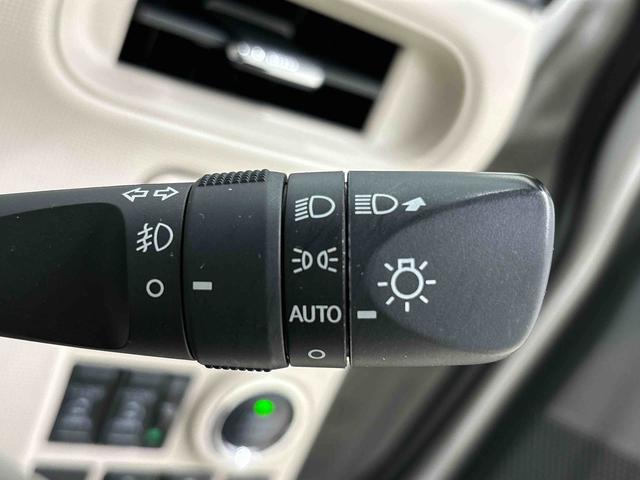 ムーヴキャンバス Ｇメイクアップリミテッド　ＳＡＩＩＩ　ナビ　パノラマモニター　ＬＥＤヘッドライト　ＬＥＤフォグランプ　置き楽ボックス　オートライト　プッシュボタンスタート　セキュリティアラーム（26枚目）