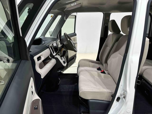 ムーヴキャンバス Ｇメイクアップリミテッド　ＳＡＩＩＩ　ナビ　パノラマモニター　ＬＥＤヘッドライト　ＬＥＤフォグランプ　置き楽ボックス　オートライト　プッシュボタンスタート　セキュリティアラーム（38枚目）