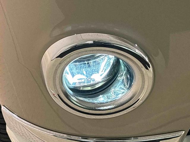 ムーヴキャンバス Ｇメイクアップリミテッド　ＳＡＩＩＩ　ナビ　パノラマモニター　ＬＥＤヘッドライト　ＬＥＤフォグランプ　置き楽ボックス　オートライト　プッシュボタンスタート　セキュリティアラーム（50枚目）