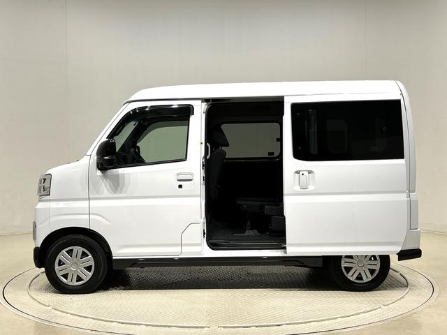 アトレー ＲＳ　キーフリーシステム　リヤヒーター　オートハイビーム　電動格納式ドアミラー　両側パワースライドドアウエルカムオープン機能　オートエアコン　ＬＥＤヘッドランプ　ＬＥＤフォグランプ　プッシュボタンスタート　リバース連動リヤワイパー　リヤスモークガラス（8枚目）