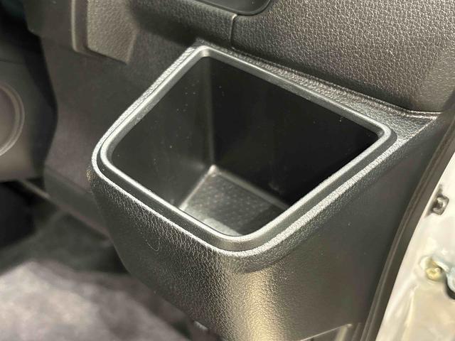 アトレー ＲＳ　キーフリーシステム　リヤヒーター　オートハイビーム　電動格納式ドアミラー　両側パワースライドドアウエルカムオープン機能　オートエアコン　ＬＥＤヘッドランプ　ＬＥＤフォグランプ　プッシュボタンスタート　リバース連動リヤワイパー　リヤスモークガラス（29枚目）