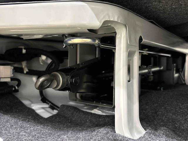 アトレー ＲＳ　キーフリーシステム　リヤヒーター　オートハイビーム　電動格納式ドアミラー　両側パワースライドドアウエルカムオープン機能　オートエアコン　ＬＥＤヘッドランプ　ＬＥＤフォグランプ　プッシュボタンスタート　リバース連動リヤワイパー　リヤスモークガラス（42枚目）