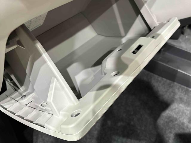 ミライース Ｘ　リミテッドＳＡＩＩＩ　ＬＥＤヘッドライト　バックカメラ付　キーレスエントリーシステム　電動格納式ドアミラー　オートライト　オートハイビーム　マニュアルレベリング　オーディオレス　セキュリティアラーム　前後コーナーセンサー　１４インチフルホイールキャップ（30枚目）