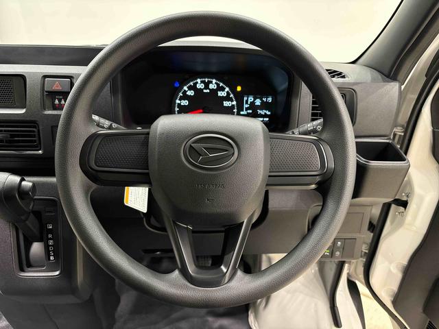 ハイゼットカーゴ ＤＸ　プッシュスタートボタン　オートライト　ＬＥＤヘッドランプ　コーナーセンサー　オーバーヘッドシェルフ　フロントドアパワーウインドウ　キーレスエントリー　ＡＭ／ＦＭラジオ　　マニュアルエアコン　スチールホイール（11枚目）