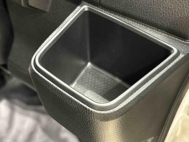 ハイゼットカーゴ ＤＸ　プッシュスタートボタン　オートライト　ＬＥＤヘッドランプ　コーナーセンサー　オーバーヘッドシェルフ　フロントドアパワーウインドウ　キーレスエントリー　ＡＭ／ＦＭラジオ　　マニュアルエアコン　スチールホイール（22枚目）