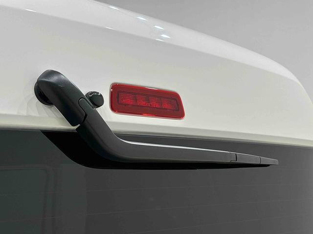 ハイゼットカーゴ ＤＸ　プッシュスタートボタン　オートライト　ＬＥＤヘッドランプ　コーナーセンサー　オーバーヘッドシェルフ　フロントドアパワーウインドウ　キーレスエントリー　ＡＭ／ＦＭラジオ　　マニュアルエアコン　スチールホイール（31枚目）